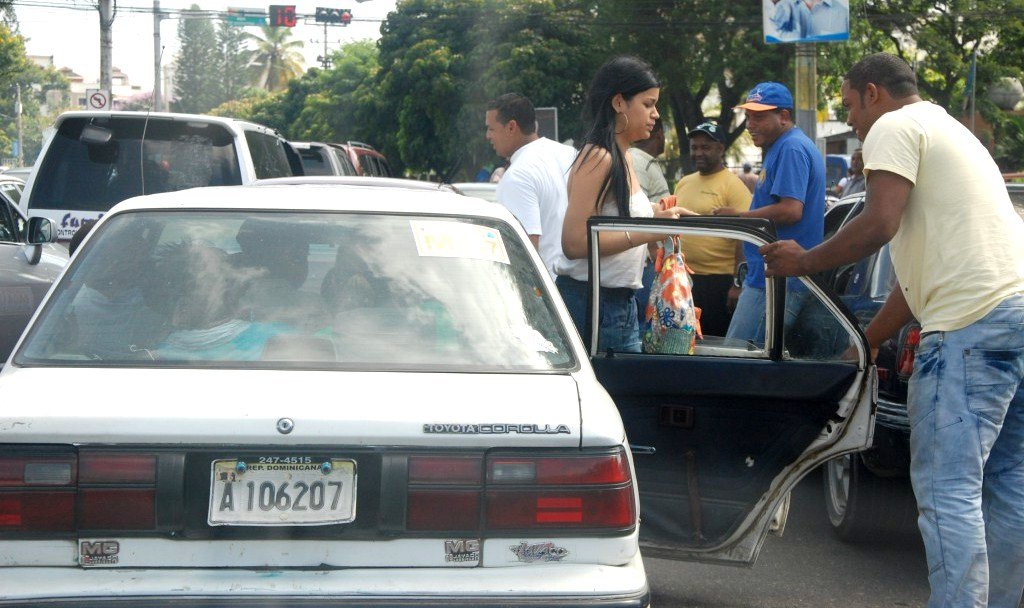 Rechazan nuevas rutas del concho en Santiago